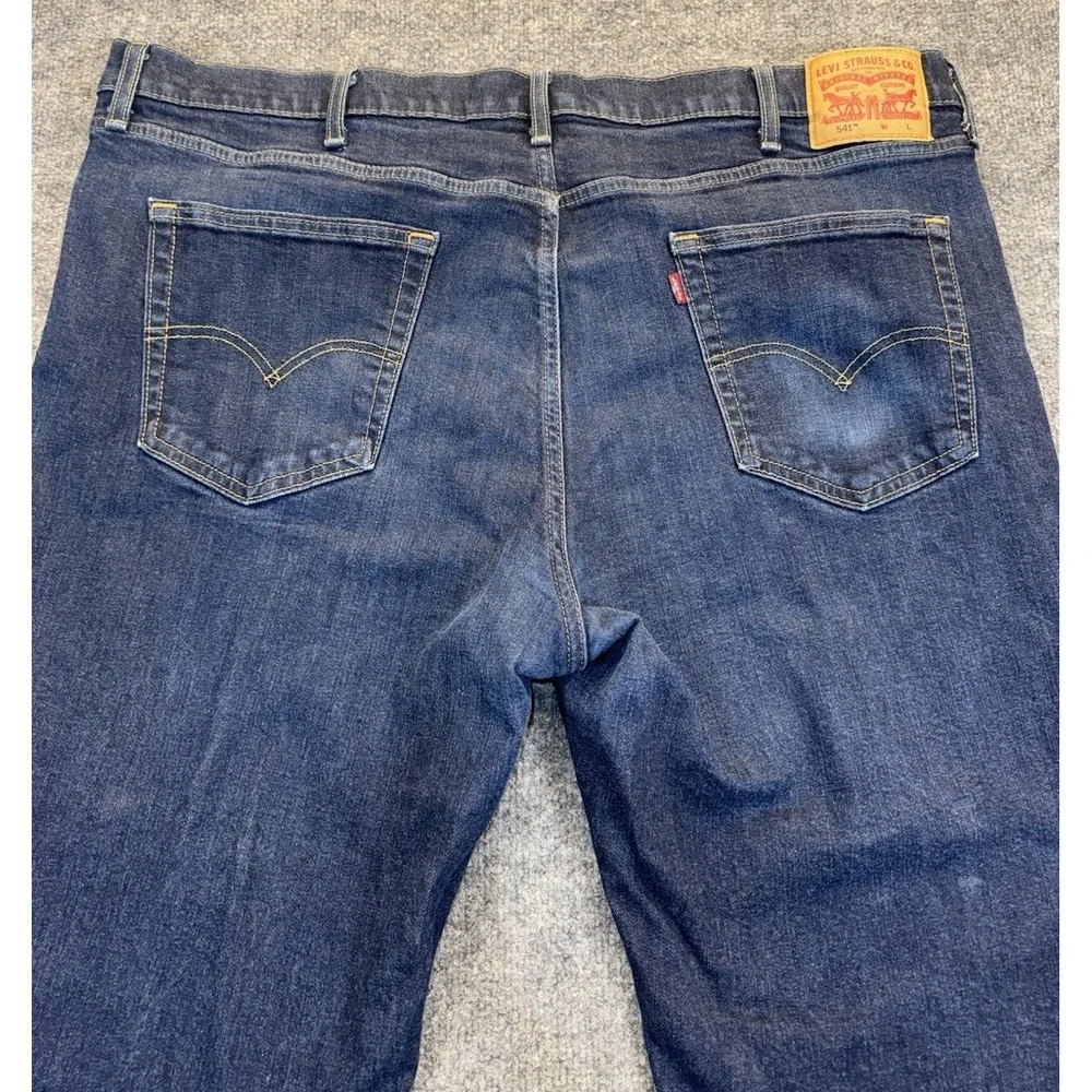 Levi's 541 Athletic Fit Jeans Men's Size 46x29 Dark Wash Stretch Denim